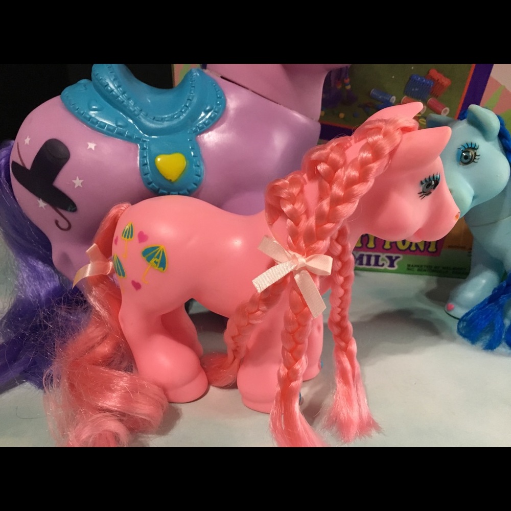 PRETTY PONY FAMILY 90s w/Accessories Giant Size - Picture 8 of 15